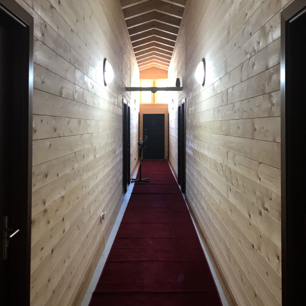 corridoio di accesso alle camere